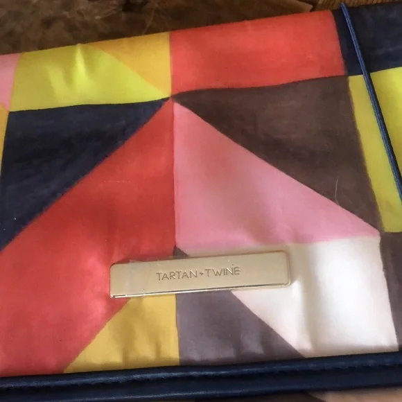 NWT Tartan + Wine Patchwork Travel Make-up travel Bag - Picture 5 of 16